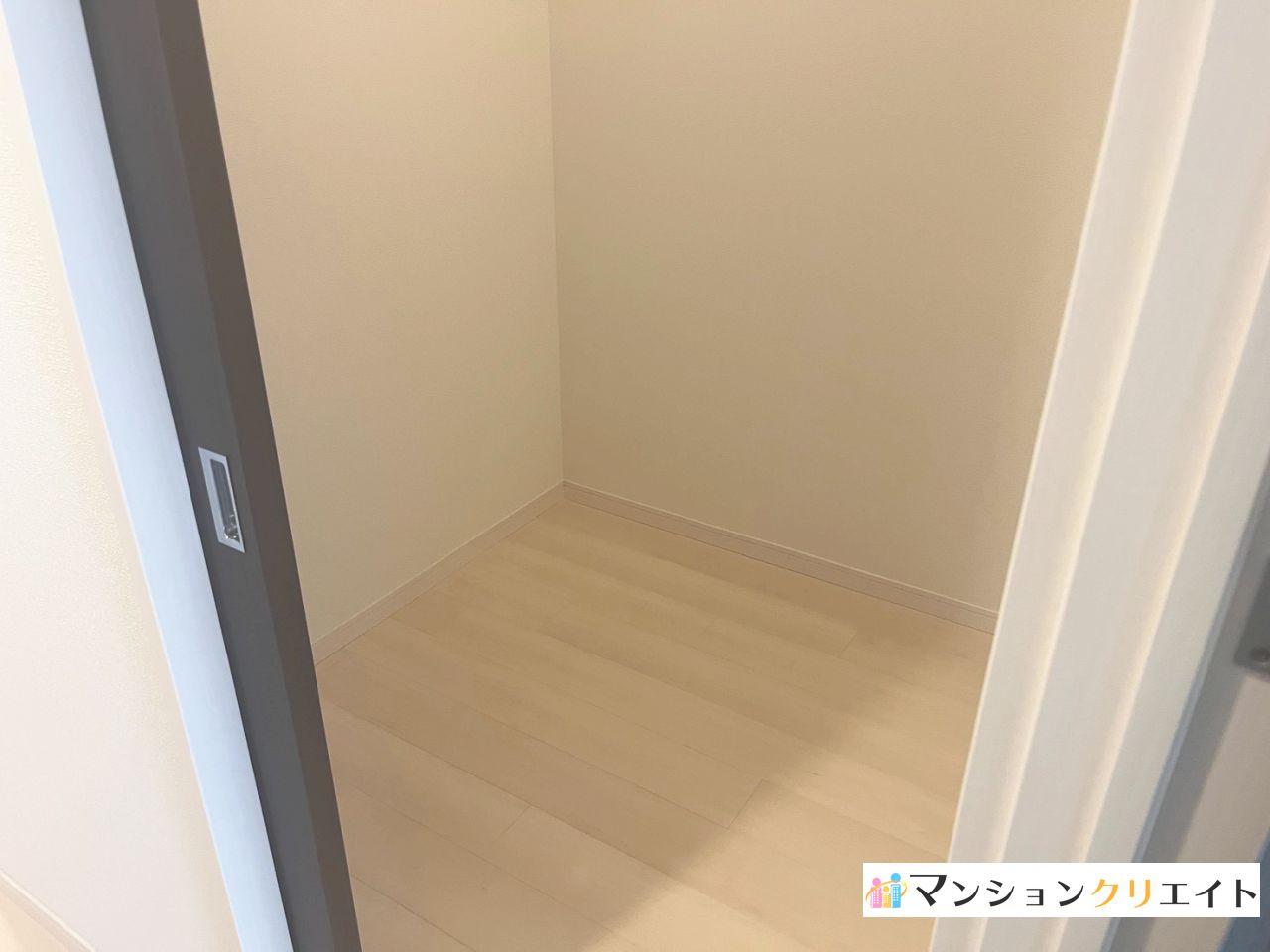 プレミスト大手さくら通りの収納|納戸約1.6帖