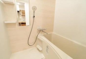 【浴室】 | GSハイム東高円寺 | 追い焚き機能、浴室乾燥機付きバス。