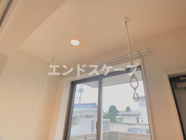 ベルモーロＤの設備|室内物干し
高崎、前橋のお部屋探しはエンドスケープまで！お客様の理想お聞かせ下さい♪
