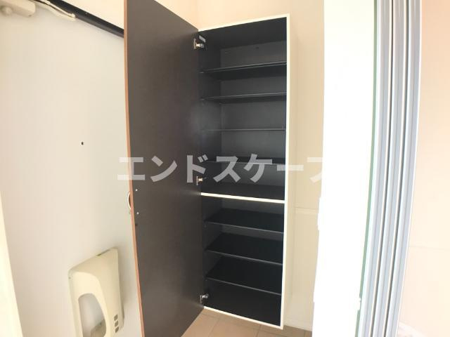 ベルモーロＤの収納|下駄箱
高崎、前橋のお部屋探しはエンドスケープまで！お客様の理想お聞かせ下さい♪