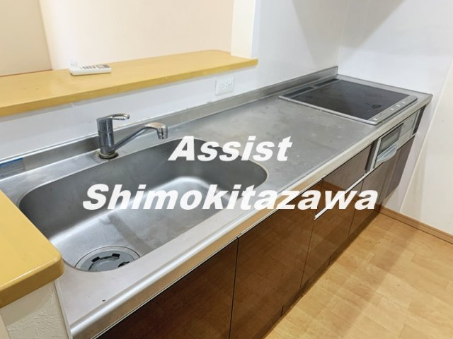 リラ代沢のキッチン