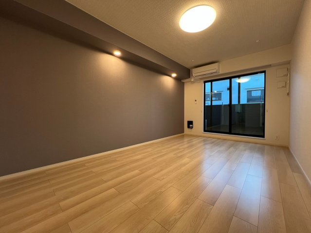 ルポ舞子弐番館の居間・リビング