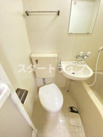 大阪市東淀川区淡路５丁目の賃貸マンションのトイレ