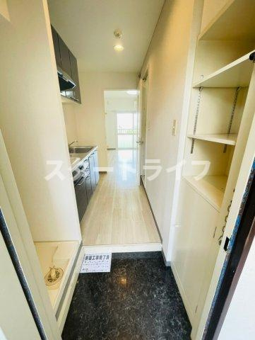 大阪市東淀川区東中島４丁目の賃貸マンションの玄関