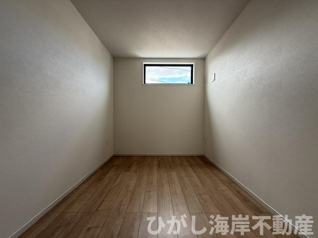平塚市菫平　新築戸建の内装|5帖　洋室