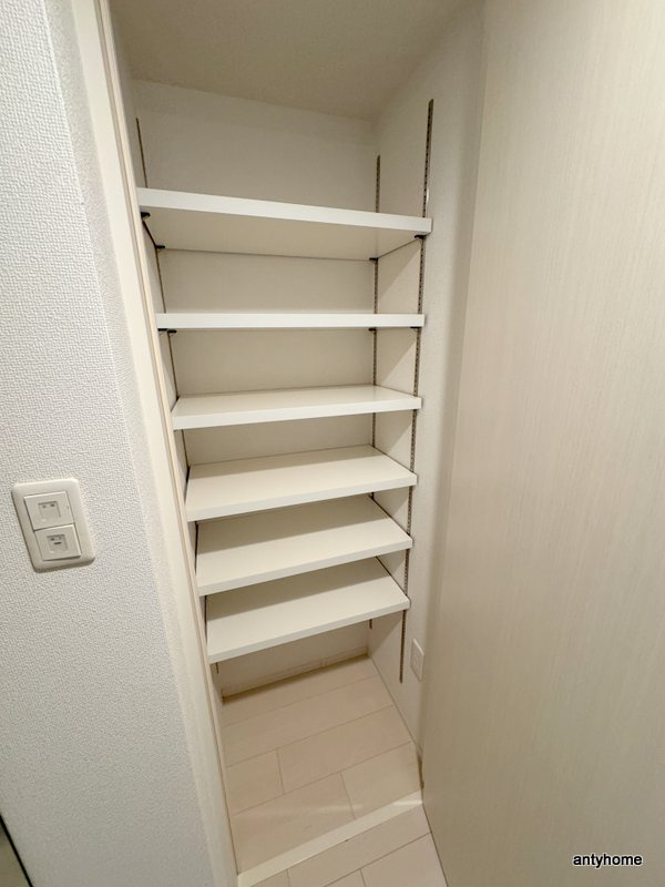 SERENiTE福島scelto　仲介手数料無料の収納