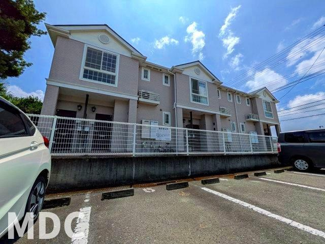 板野郡藍住町住吉字神蔵のアパートの外観