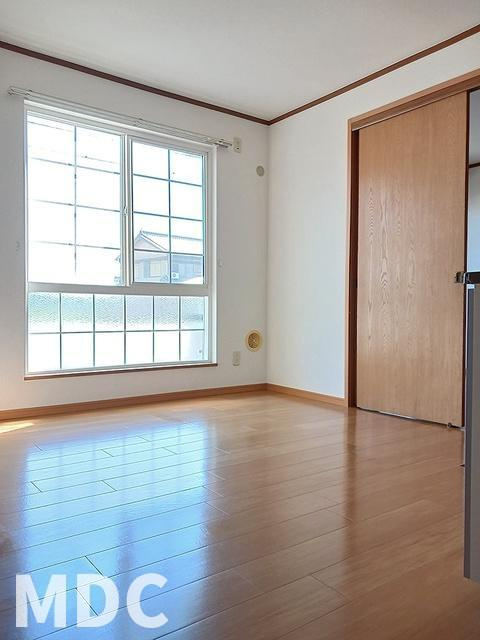 板野郡藍住町住吉字神蔵のアパートの内装
