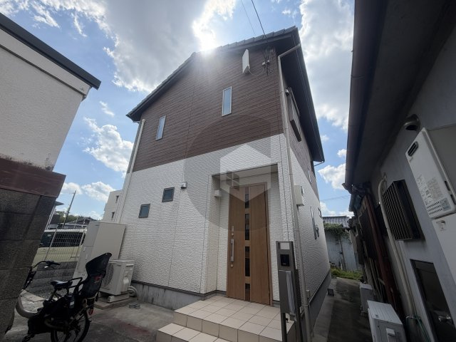 横沼町1丁目戸建貸家