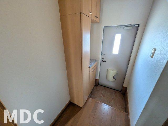 板野郡藍住町勝瑞字幸島のアパートの玄関
