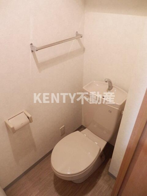 【トイレ】 | ティアラ目黒洗足 | 清潔感のあるトイレです
