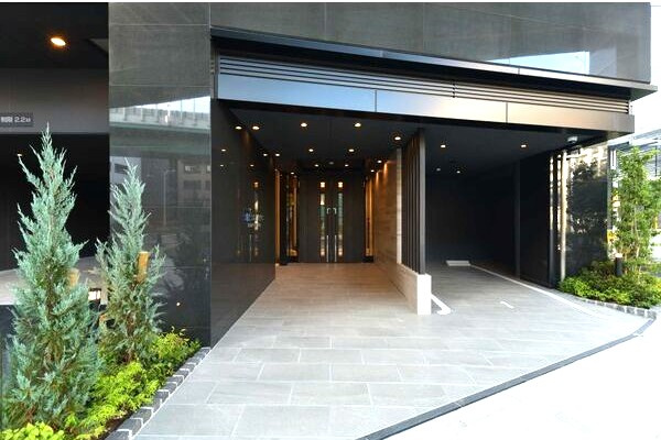 S-RESIDENCE高岳clarityのエントランス