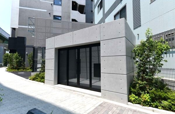 S-RESIDENCE高岳clarityのエントランス