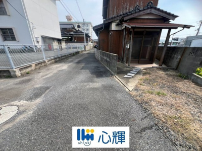 【前面道路含む現地写真】 | 宇部市北琴芝2丁目 中古住宅／3DK・2階建