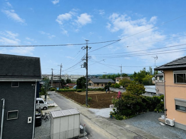 日の出町平井　中古戸建の前面道路含む現地写真|前面道路(画像補正済み)