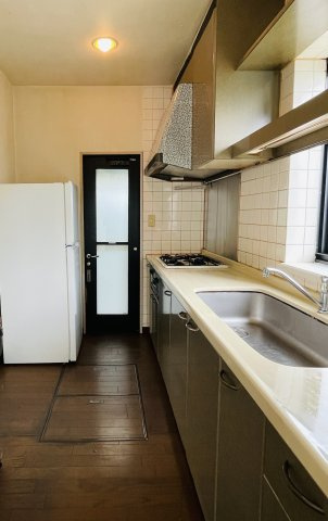 日の出町平井　中古戸建のキッチン|キッチン