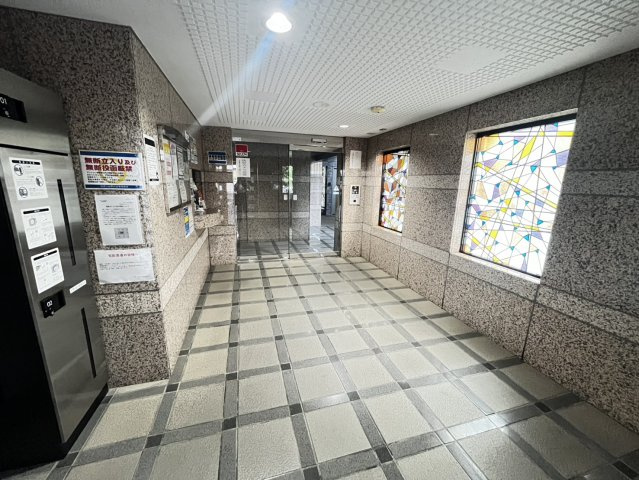 セザール石川台のエントランス