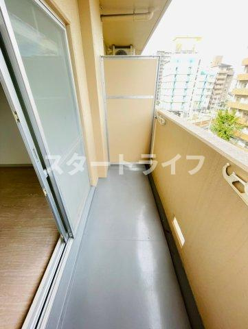 大阪市東淀川区柴島１丁目の賃貸マンションのバルコニー