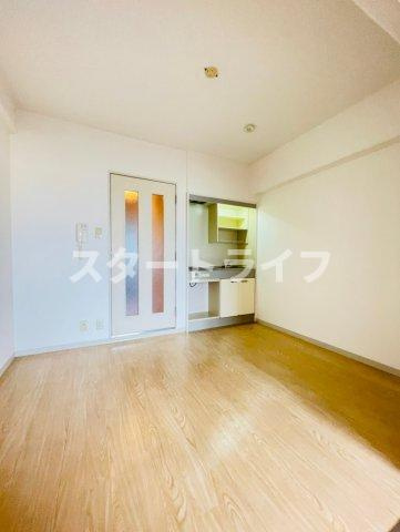 大阪市東淀川区柴島１丁目の賃貸マンションの居間・リビング