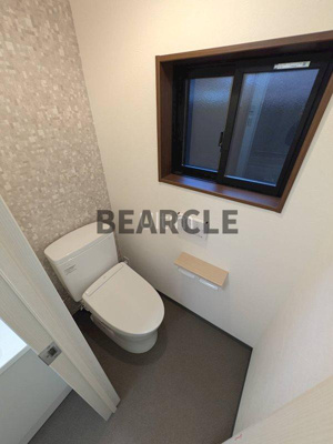 【トイレ】 | 布袋屋町496-5貸家  | ゆったりとした空間のトイレです
