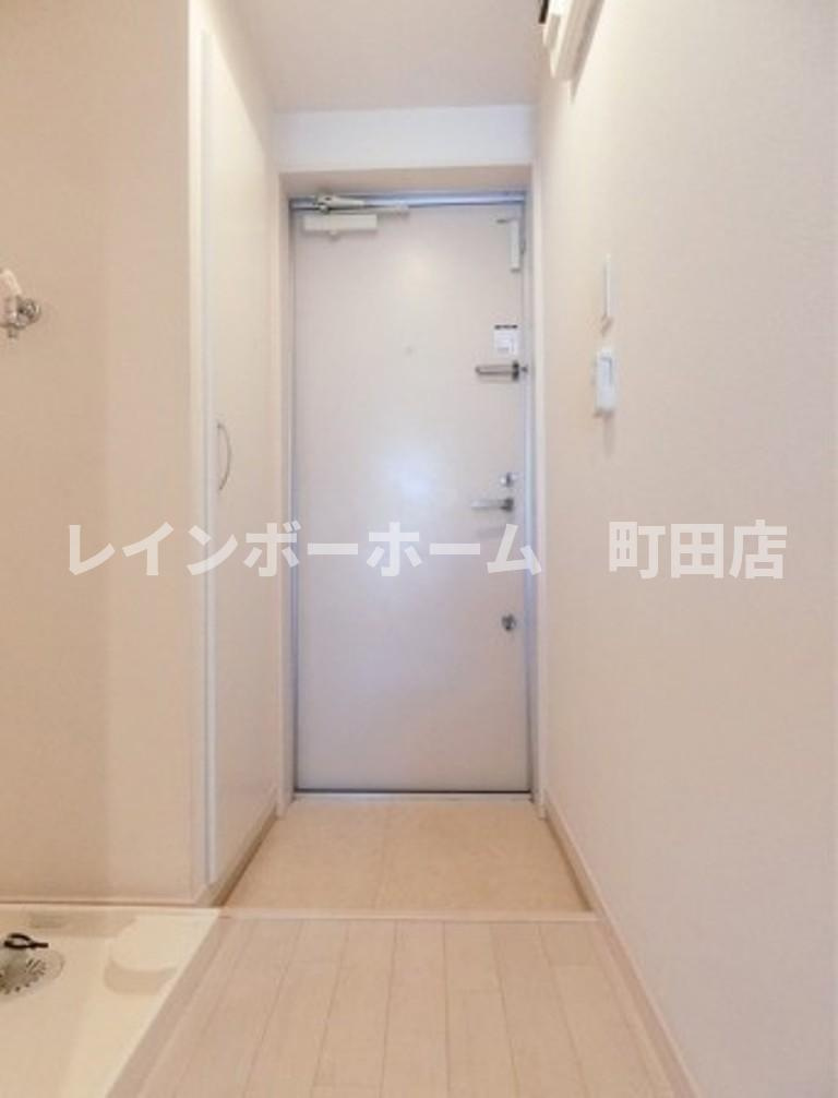 リブリ・ハナミズキ湘南台※初期費用分割後払いサービス利用可能物件の玄関
