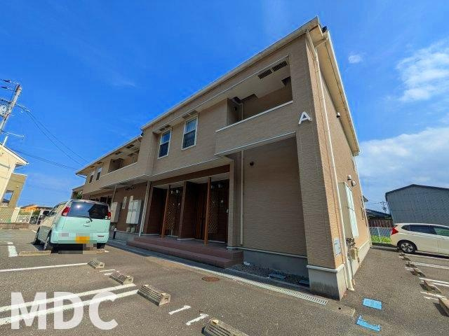 板野郡板野町犬伏字大坪のアパートの外観