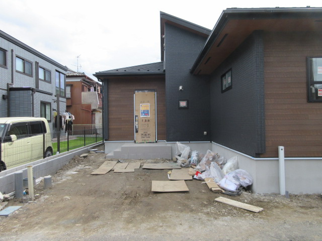 【仲介手数料無料】新築戸建　深谷市西島61-6（全1棟）大型平屋住宅の前面道路含む現地写真