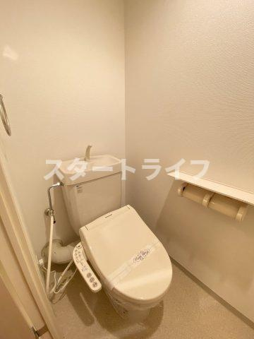 大阪市淀川区西中島３丁目の賃貸マンションのトイレ