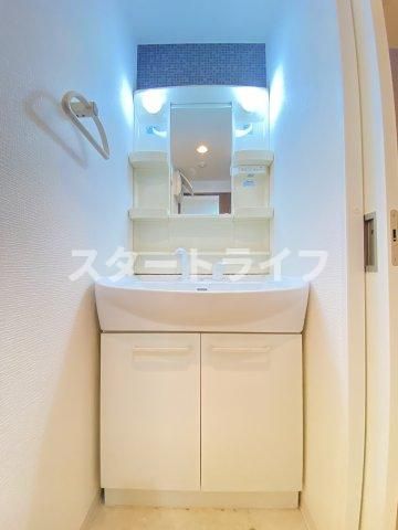 大阪市淀川区三国本町２丁目の賃貸マンションの洗面所