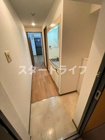 大阪市淀川区三国本町２丁目の賃貸マンションの玄関
