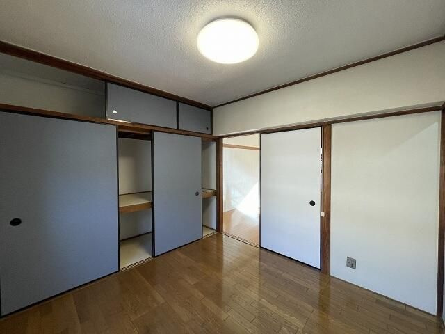 池田マンション３号棟の寝室