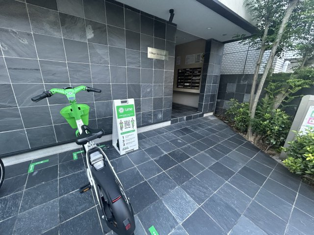 港区白金台３丁目の店舗事務所の駐車場