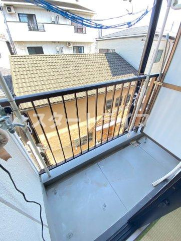 大阪市淀川区木川西２丁目の賃貸マンションのバルコニー