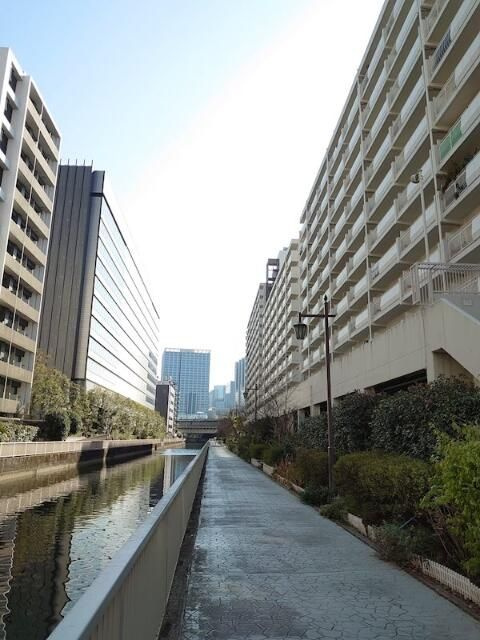 三田ナショナルコートの外観