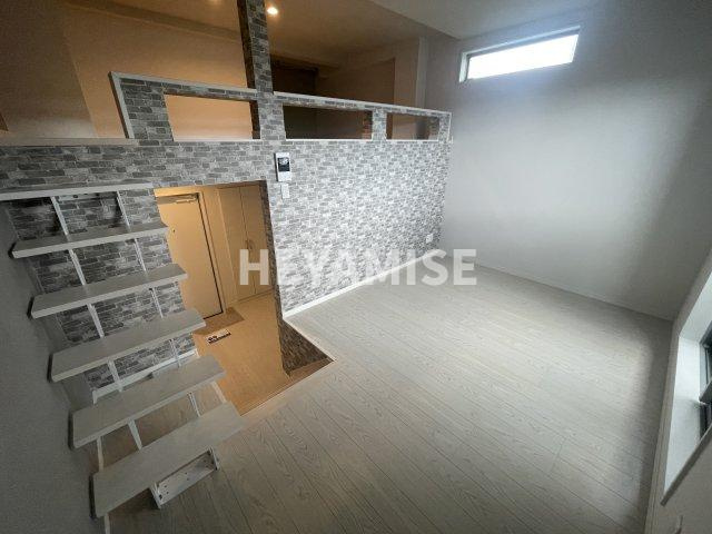 MODERN PALAZZO 諫早Primoの居間・リビング|※室内画像は別号室のもの