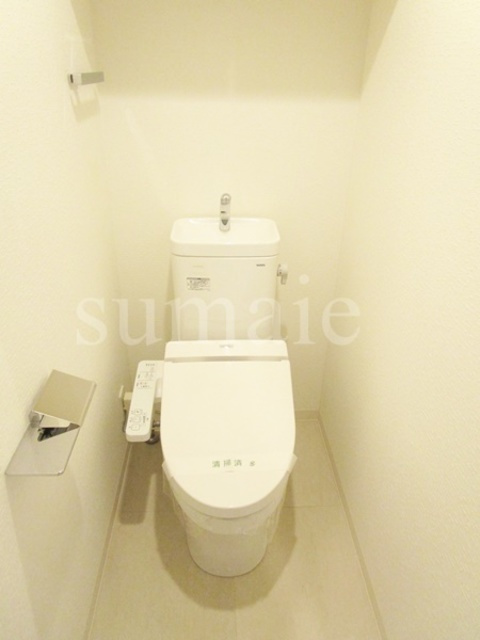 ＤＩＰＳ十条仲原ＷＥＳＴのトイレ|温水洗浄機能付きトイレです