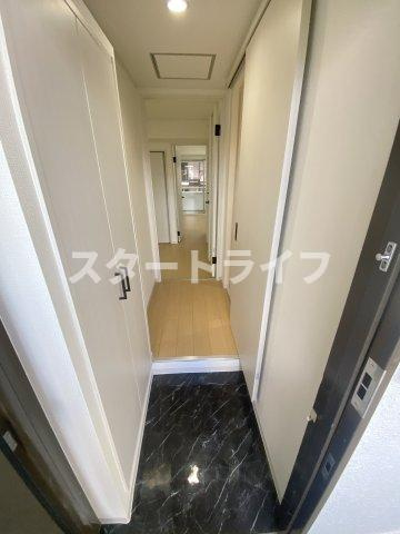 大阪市淀川区西宮原２丁目の賃貸マンションの玄関