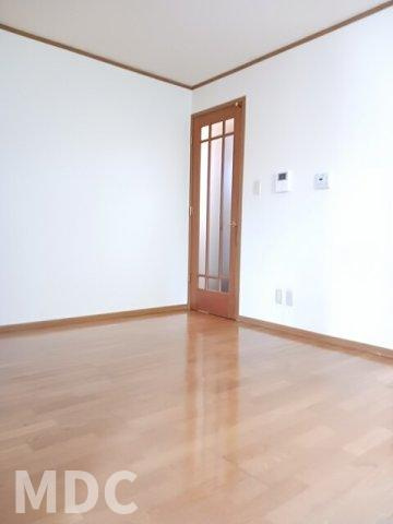板野郡上板町上六條のアパートのその他