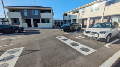【駐車場】 | オリーブ井原里B棟