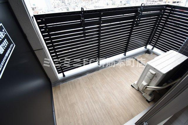 ファステート大阪上本町ソーレのバルコニー