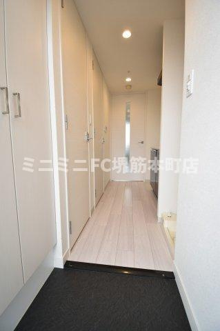 ファステート大阪上本町ソーレの玄関