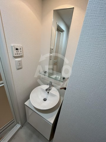 サムティ西長堀リバーフロントの洗面所|サムティ西長堀リバーフロント　独立洗面台