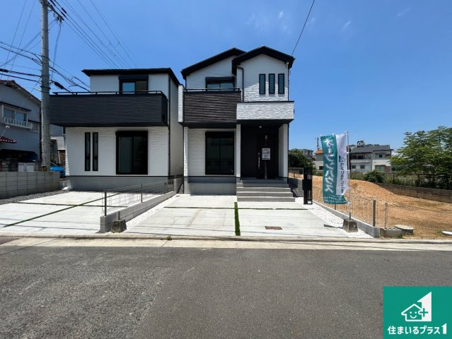 岸和田市八幡町　新築一戸建ての外観|安心の10年保証！外観を美しく保ち、雨水で汚れを落とします！気になることがありましたら、お気軽にお問い合わせください！