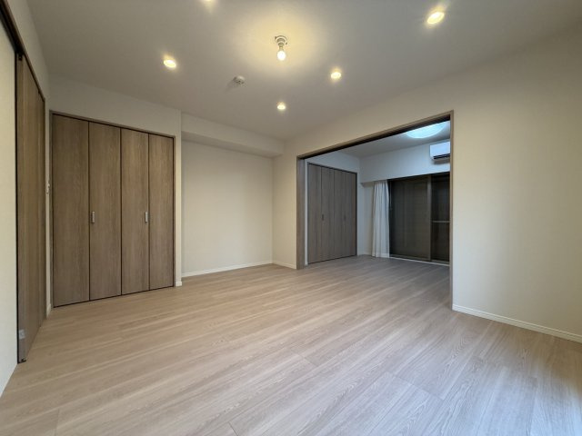 杉並区高円寺北２丁目の中古マンションの居間・リビング|（約11.2帖）