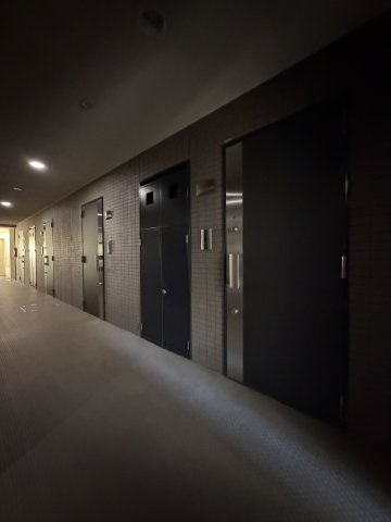 杉並区高円寺北２丁目の中古マンションの玄関