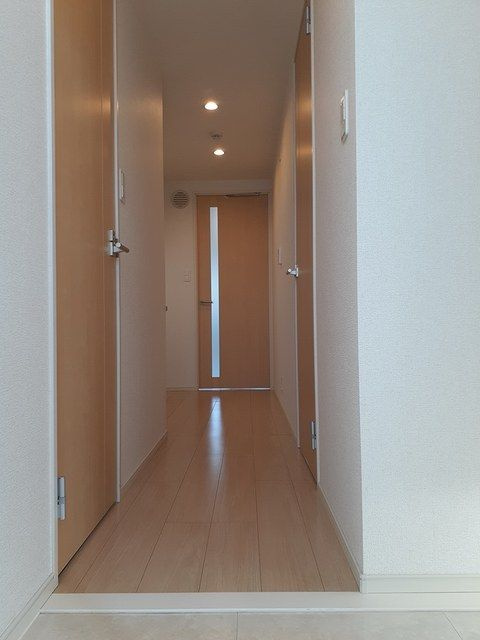 プレシュ磯子の玄関