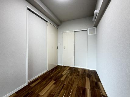 ルネ門前仲町の洋室|ルネ門前仲町：約４．７帖の洋室にもウォークインクローゼットが付いております！（洋室３）