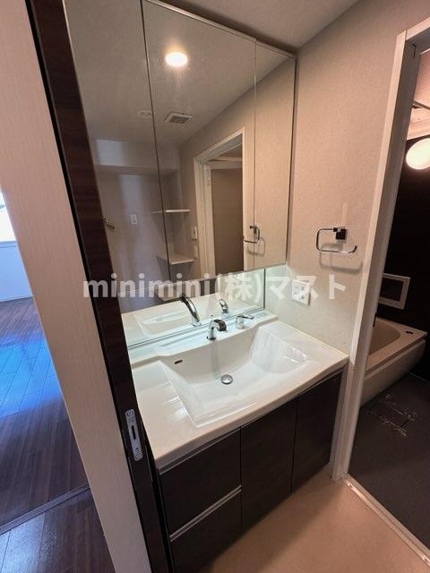 エステムプラザ梅田の洗面所|他号室参考写真