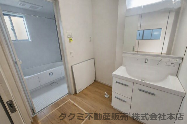 神戸市垂水区美山台１号棟　新築戸建て　の独立洗面台