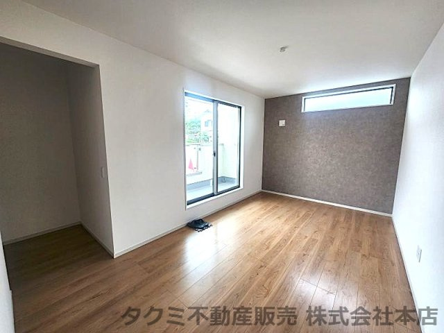 神戸市垂水区美山台１号棟　新築戸建て　の洋室